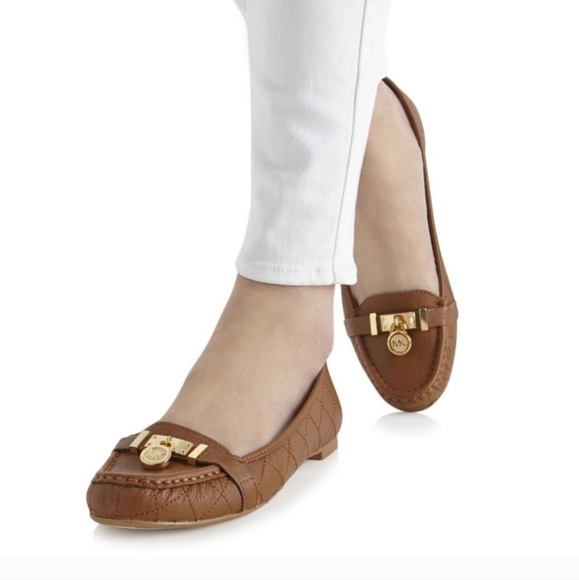 Michael Kors Women's Tan Loafers Size 4.5 - Picture 1 of 5